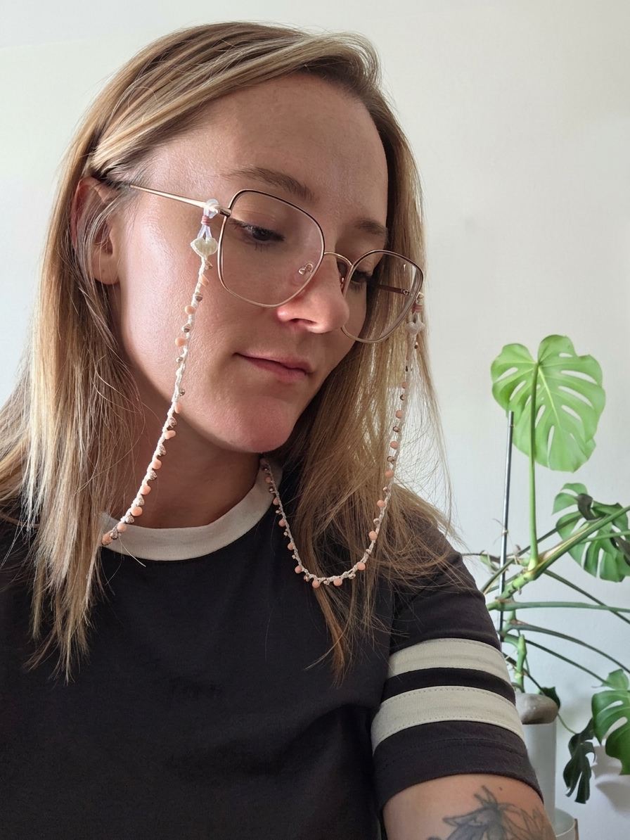Glasses Necklace Holder