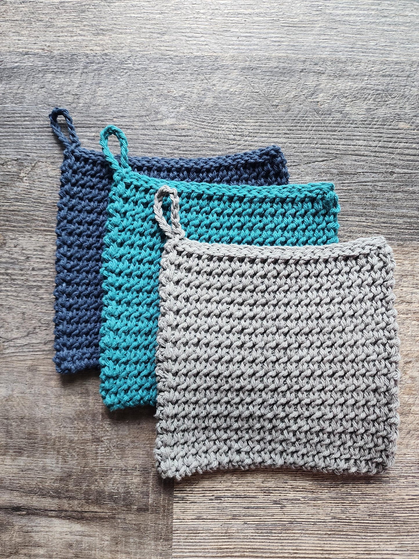 Hand-Crocheted Cotton Pot Holder: Rustic Kitchen Decor