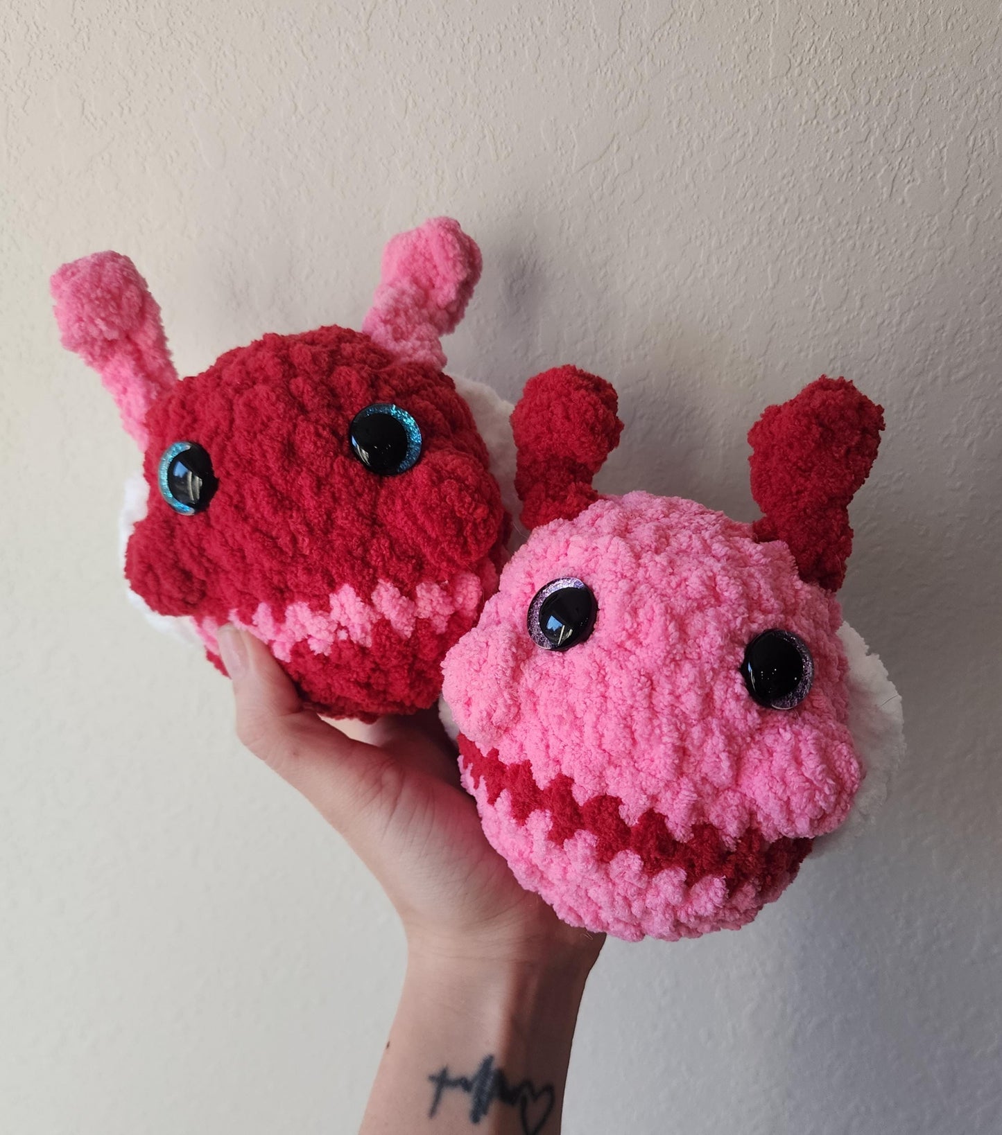 Crocheted Love Bug Plushy: Valentine's Day Amigurumi