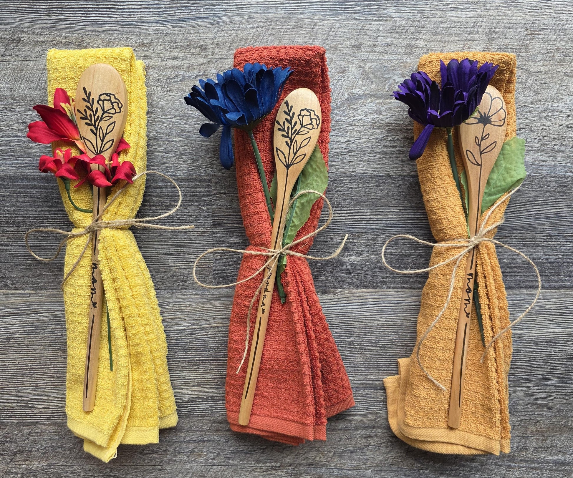 Floral Wood Burned Spoon: Personalized Kitchen Utensil