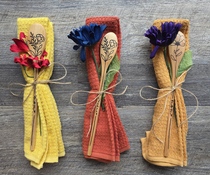 Floral Wood Burned Spoon: Personalized Kitchen Utensil