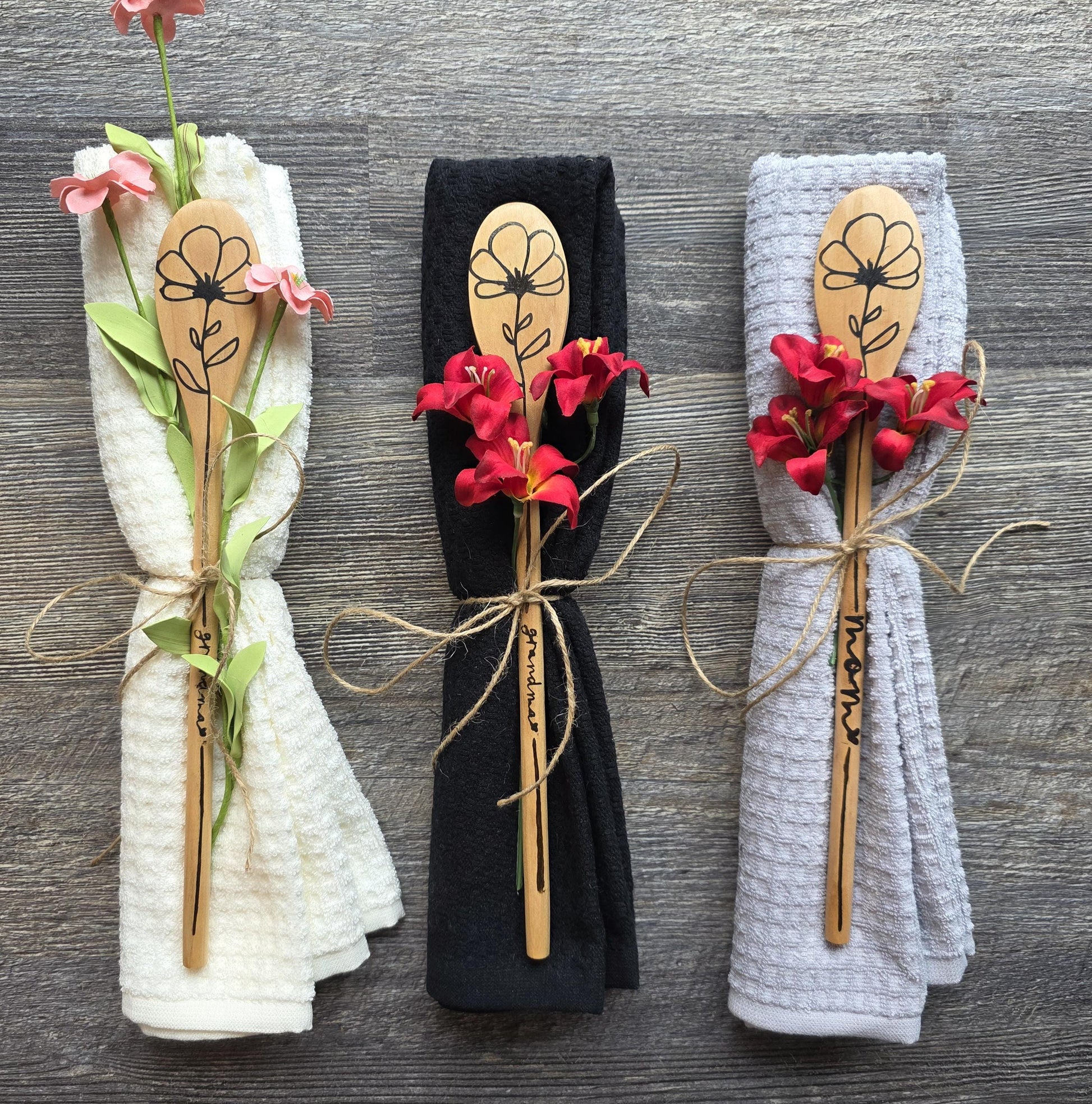 Floral Wood Burned Spoon: Personalized Kitchen Utensil
