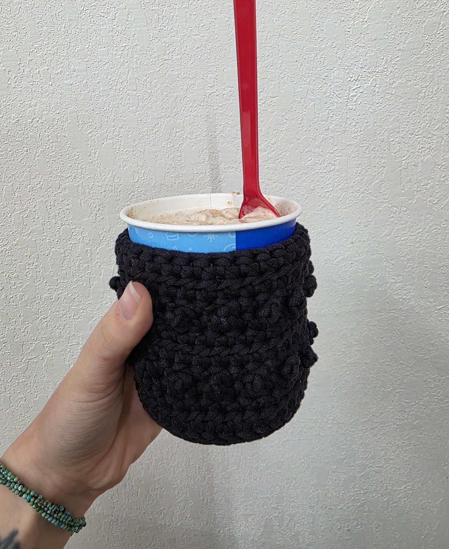 Hand-Crocheted Pint Ice Cream Cozy: Cotton-Nylon Blend Ramen Cozy
