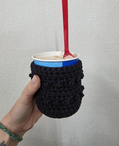 Hand-Crocheted Pint Ice Cream Cozy: Cotton-Nylon Blend Ramen Cozy