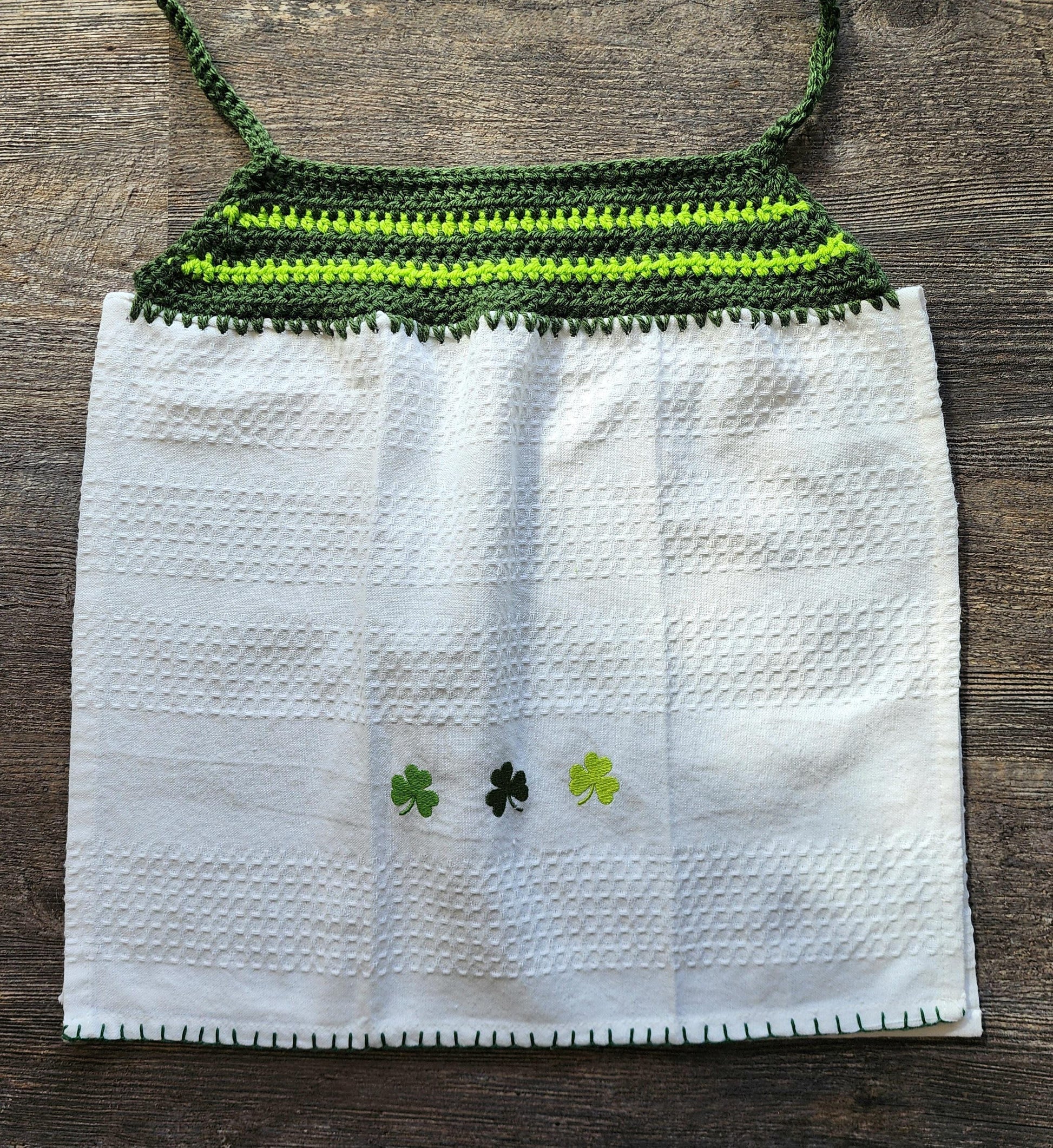 St. Patrick's Day Hanging Dish Towel: Crochet Kitchen Decor