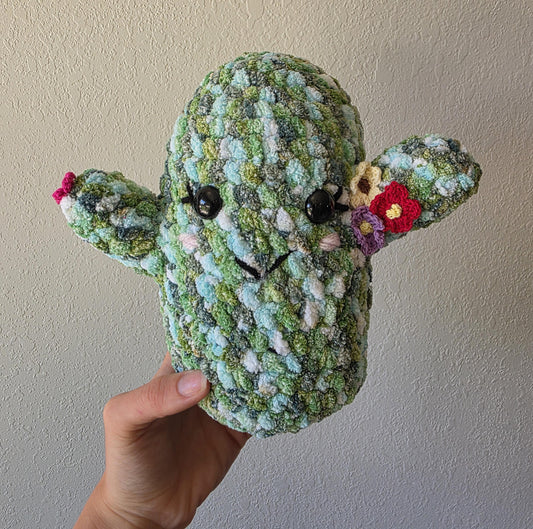 Crocheted Cactus Plushie: Handmade Squishy Toy, Western Decor