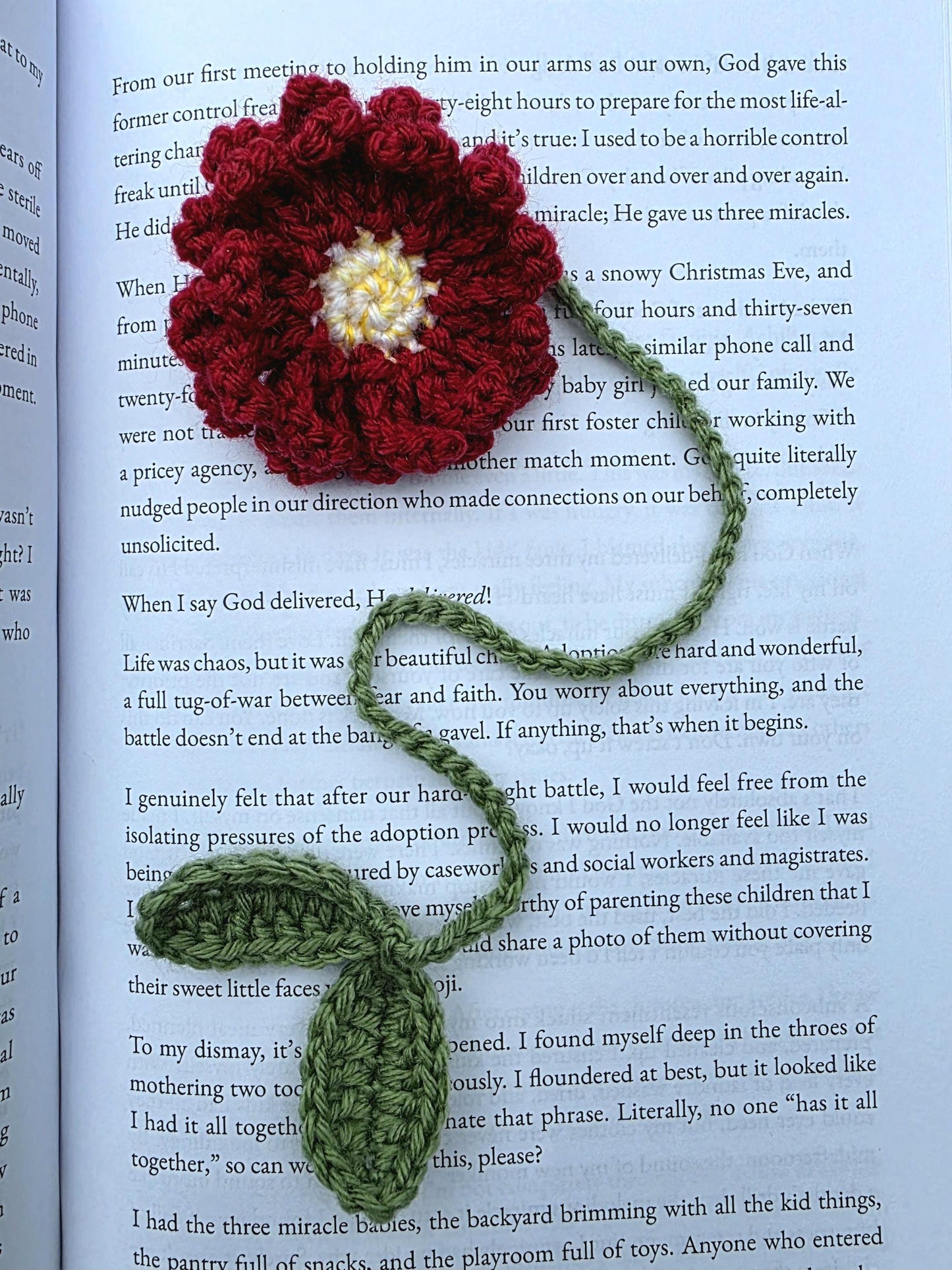 Crochet Daisy Bookmark – Handmade Flower Book Accessory