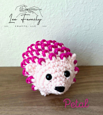 Crocheted Beaded Hedgehog Fidget Toy – Sensory Desk Pet, Valentine's Gift