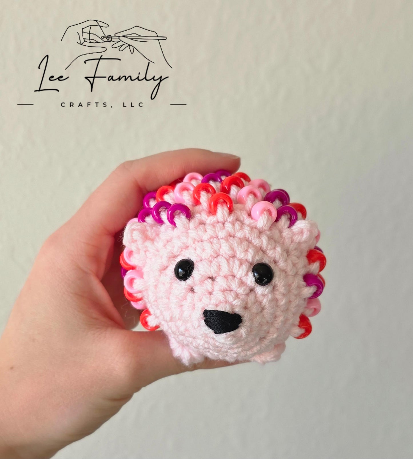 Crocheted Beaded Hedgehog Fidget Toy – Sensory Desk Pet, Valentine's Gift