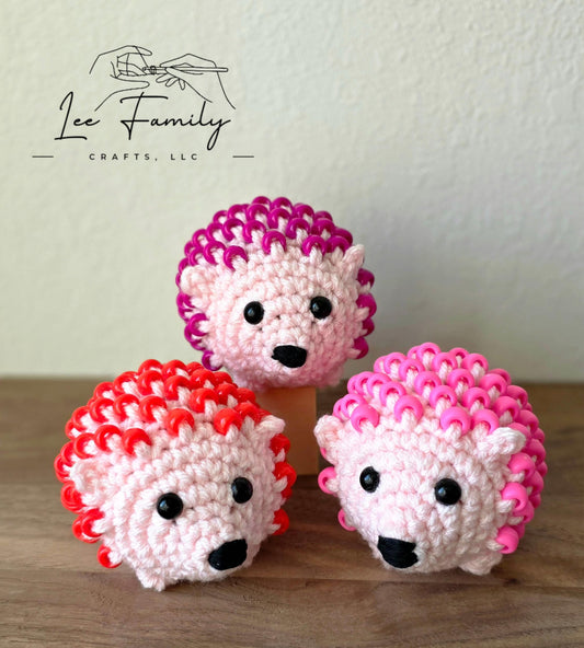 Crocheted Beaded Hedgehog Fidget Toy – Sensory Desk Pet, Valentine's Gift