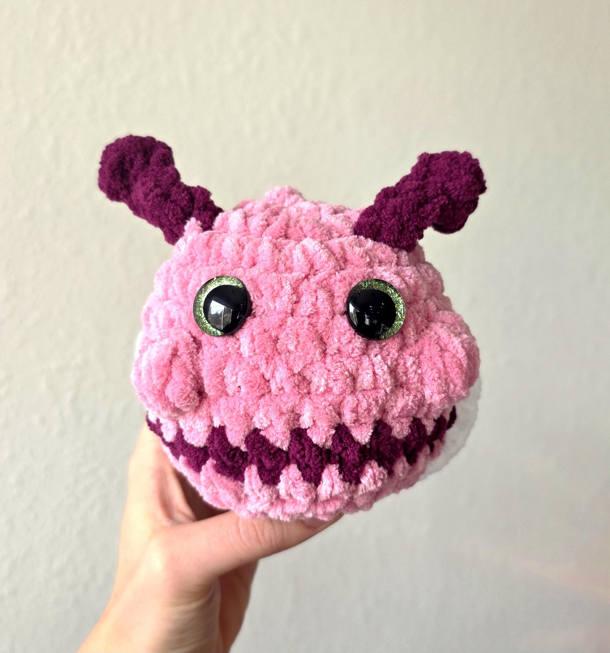 Crocheted Love Bug Plushy: Valentine's Day Amigurumi